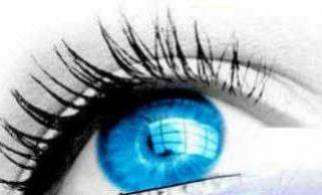 oeil bleu
